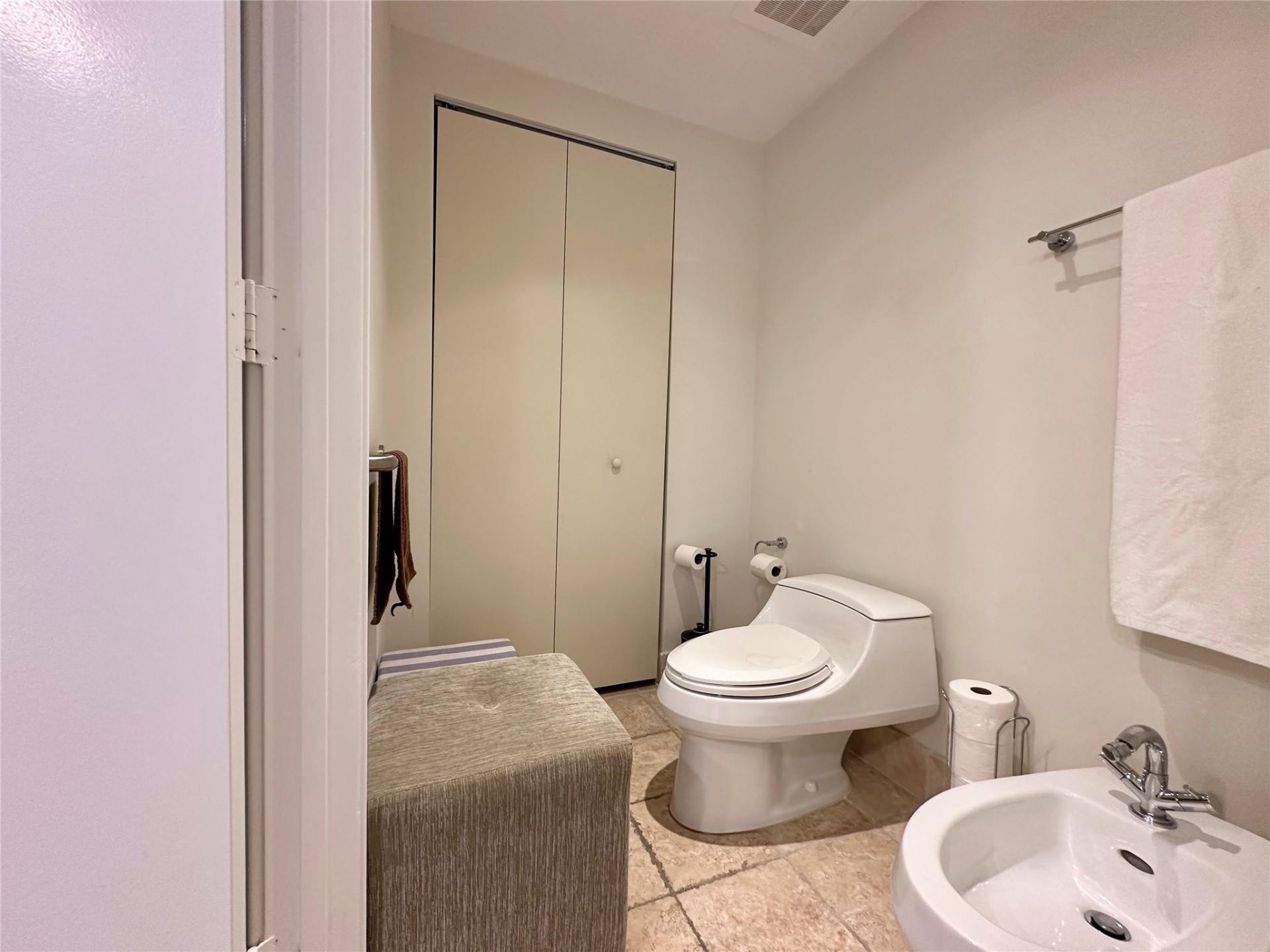 18201 Collins Avenue, Unit 1901, Sunny Isles Beach, FL 33160 Photo