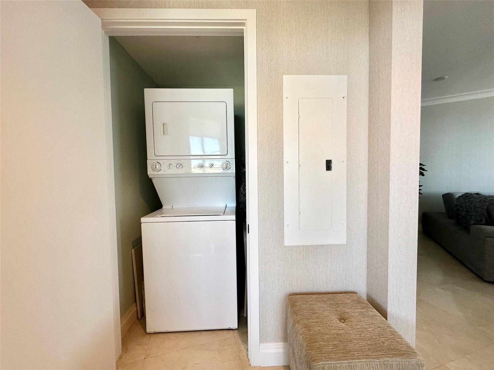 18201 Collins Avenue, Unit 1901, Sunny Isles Beach, FL 33160 Photo