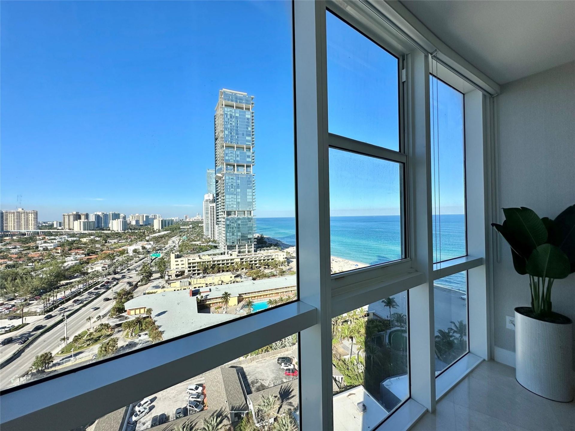 18201 Collins Avenue, Unit 1901, Sunny Isles Beach, FL 33160 Photo
