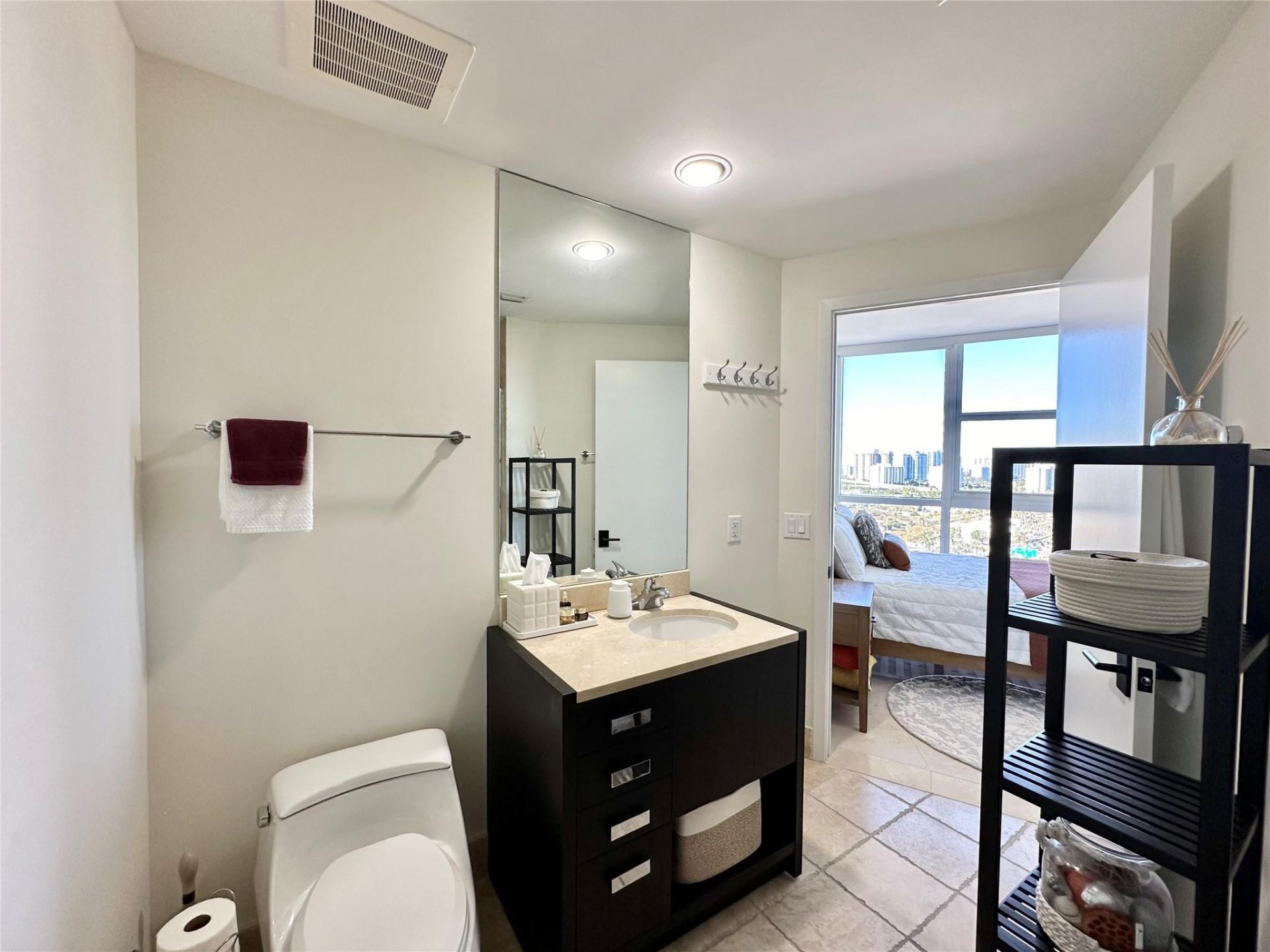 18201 Collins Avenue, Unit 1901, Sunny Isles Beach, FL 33160 Photo