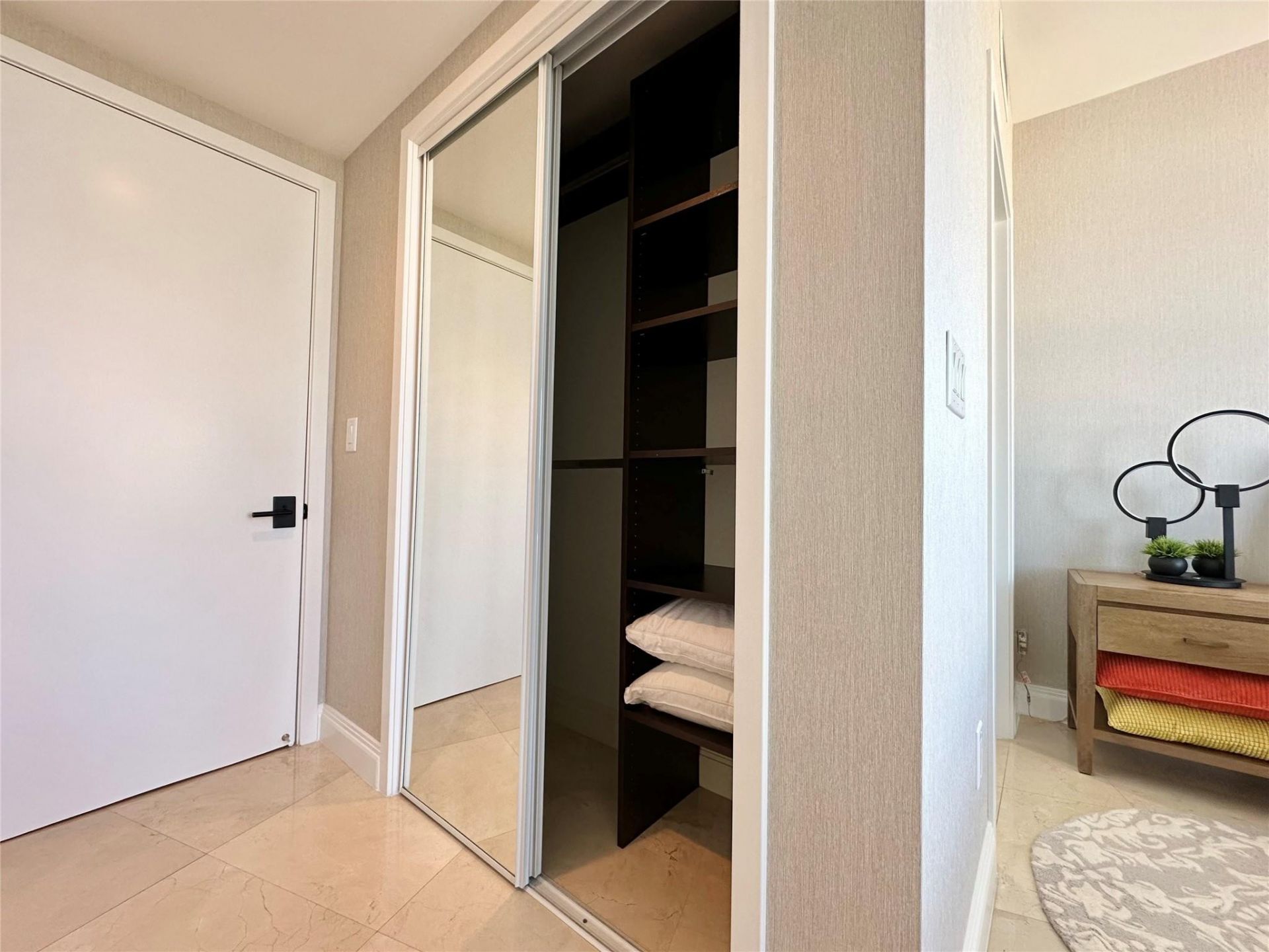 18201 Collins Avenue, Unit 1901, Sunny Isles Beach, FL 33160 Photo