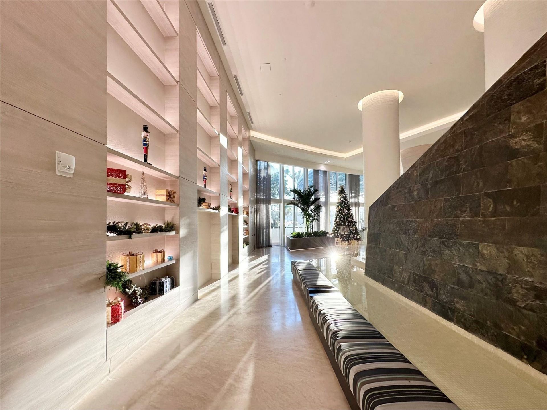 18201 Collins Avenue, Unit 1901, Sunny Isles Beach, FL 33160 Photo