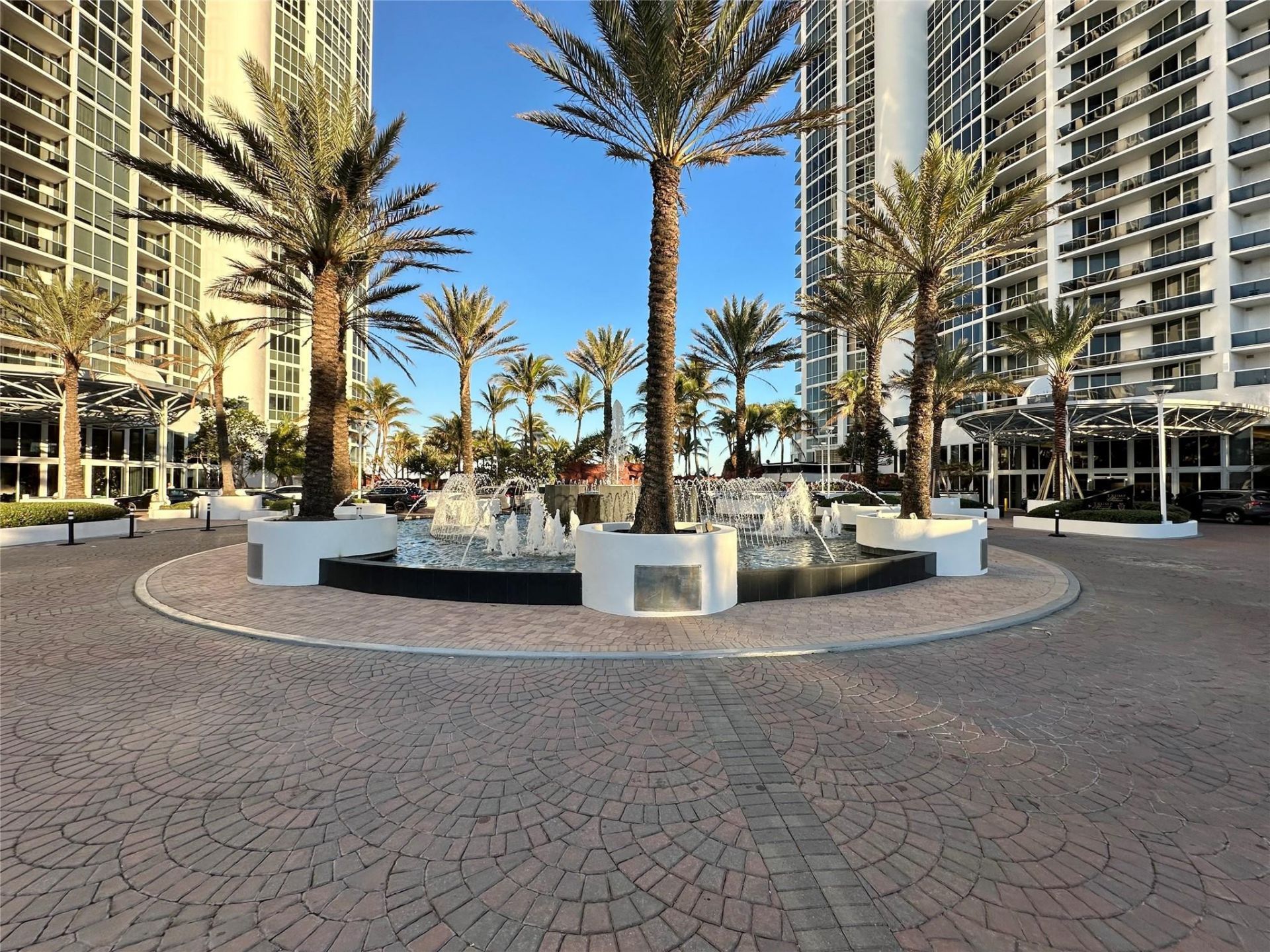18201 Collins Avenue, Unit 1901, Sunny Isles Beach, FL 33160 Photo