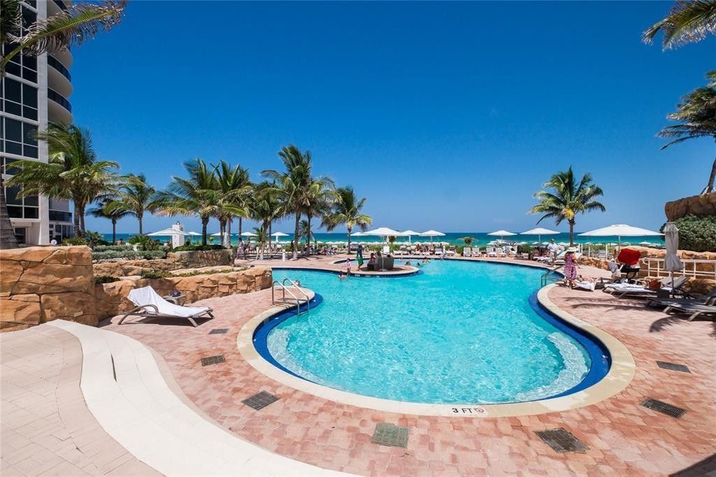 18201 Collins Avenue, Unit 1901, Sunny Isles Beach, FL 33160 Photo