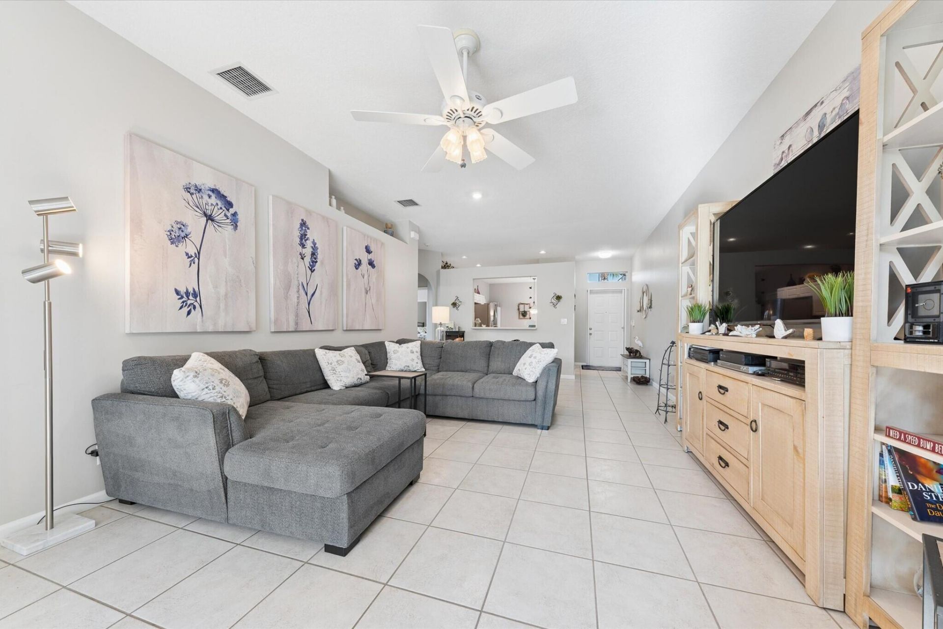 10760 Royal Caribbean Circle, Boynton Beach, FL 33437 Photo