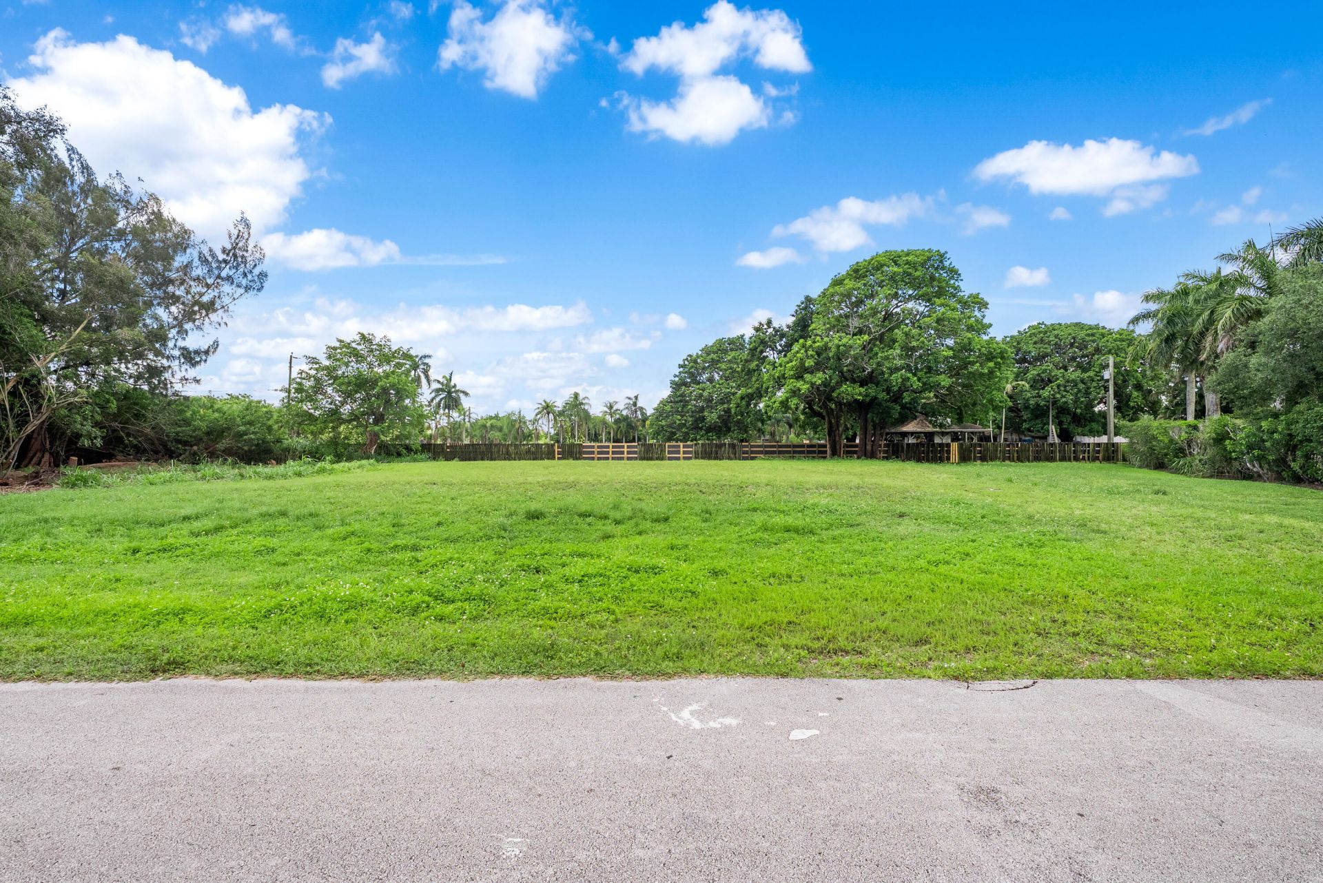 11200 NW 14th Street, Plantation, FL 33323 Photo