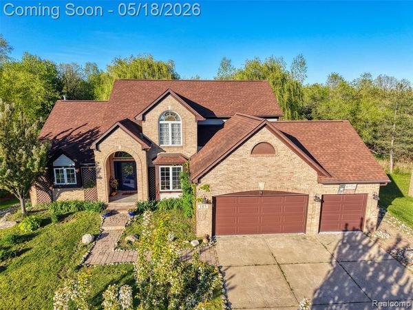 185 Columbia Drive, South Lyon, MI 48178
