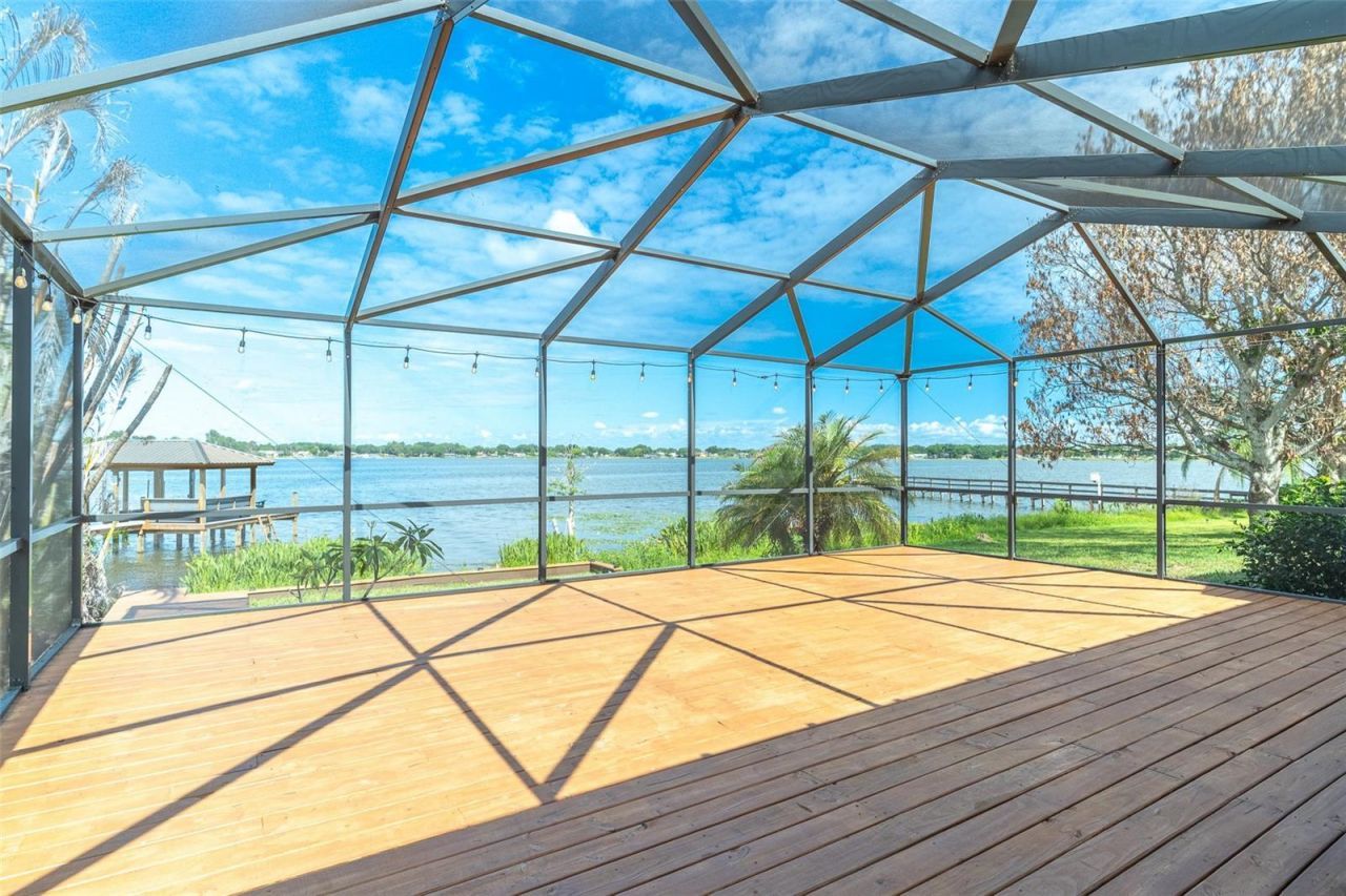 715 S Lakeside Terrace, Eagle Lake, FL 33839 Photo