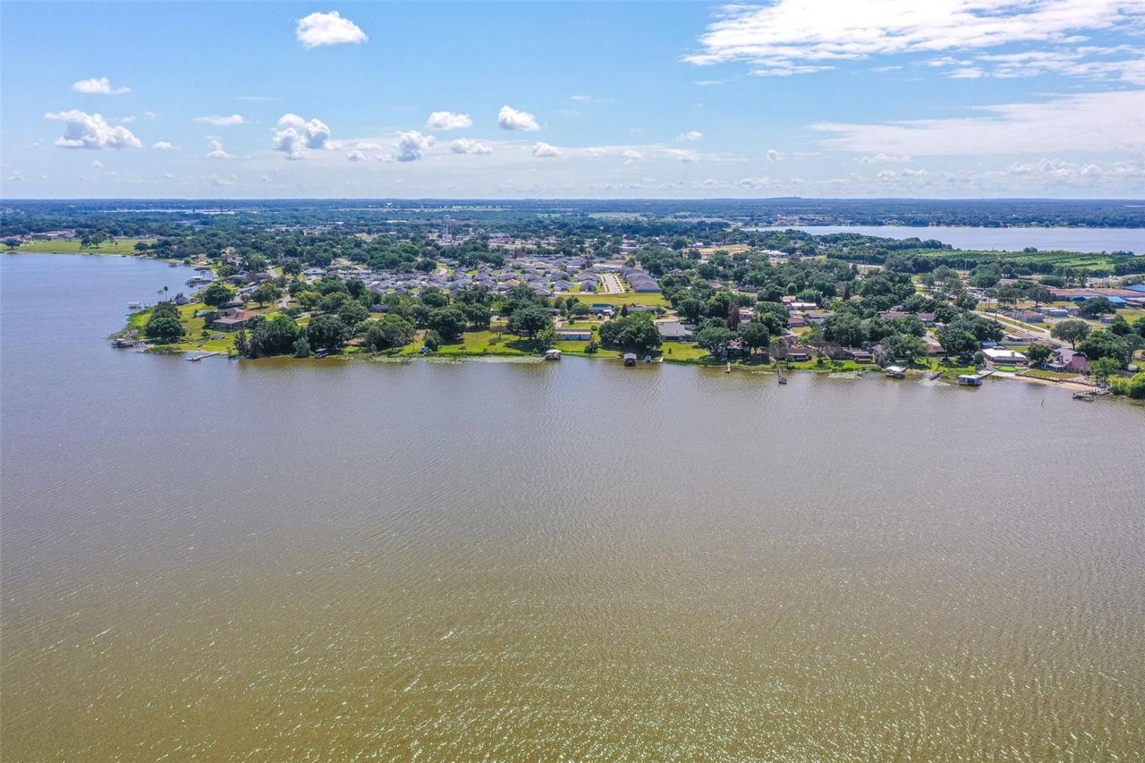 715 S Lakeside Terrace, Eagle Lake, FL 33839 Photo