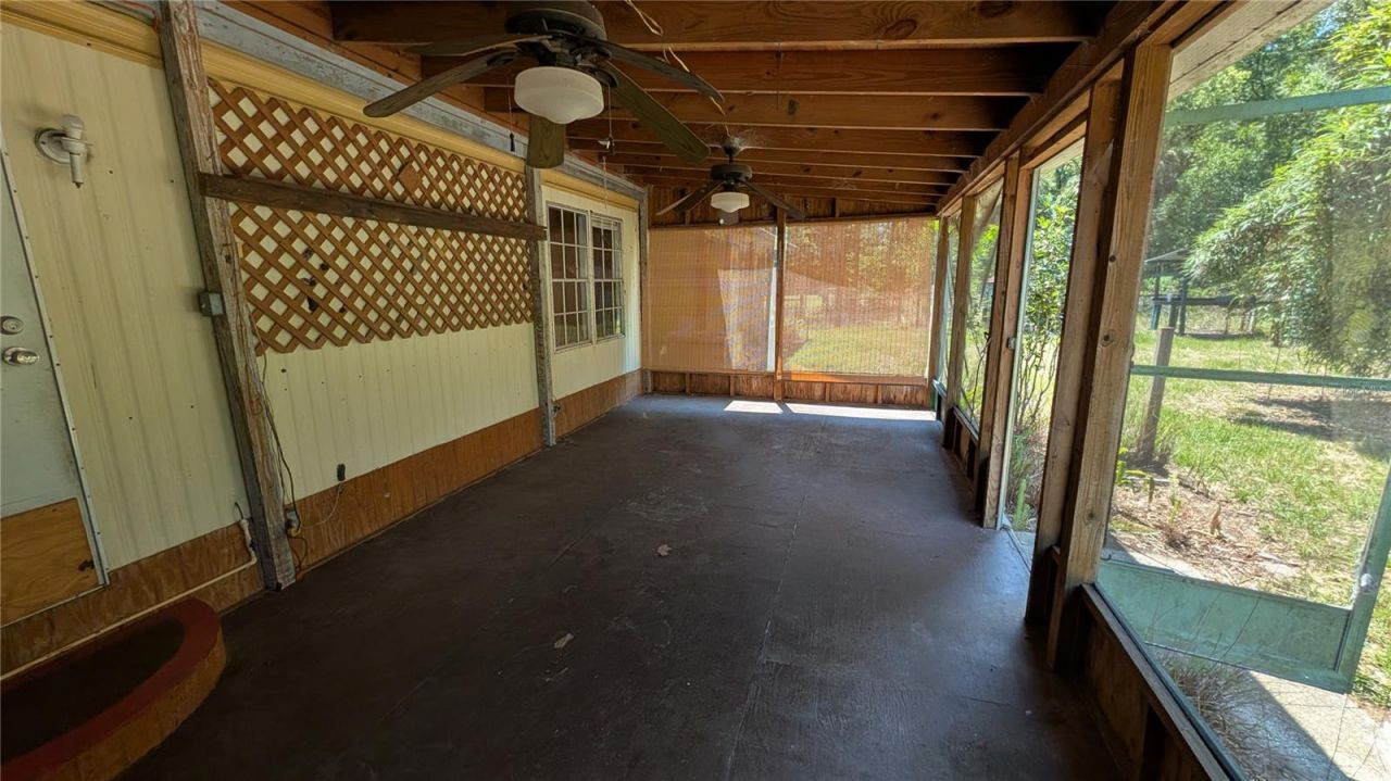 11291 SE 202nd Lane , Inglis, FL 34449 Photo
