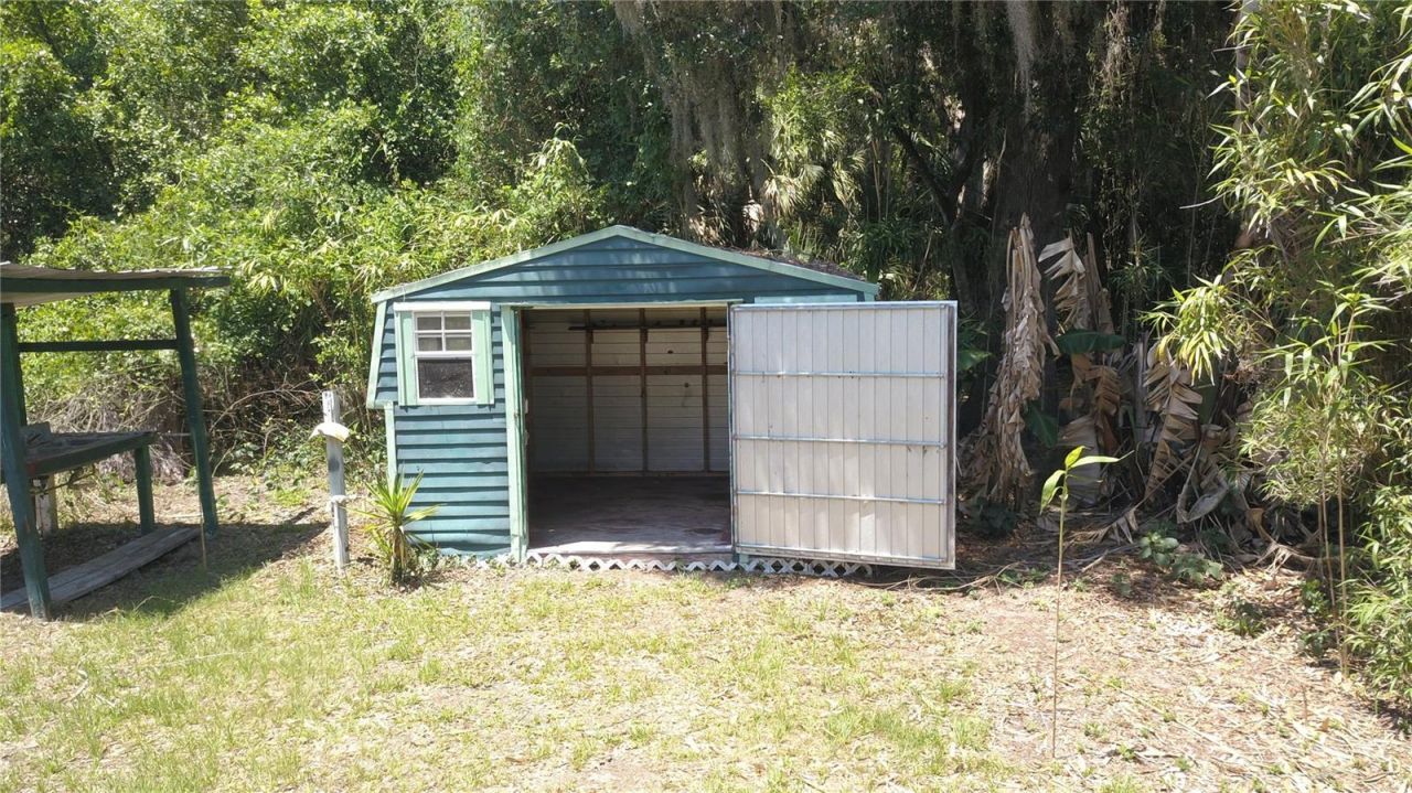 11291 SE 202nd Lane , Inglis, FL 34449 Photo