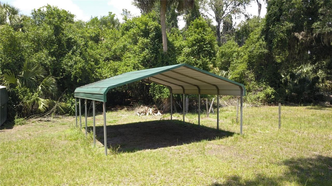 11291 SE 202nd Lane , Inglis, FL 34449 Photo