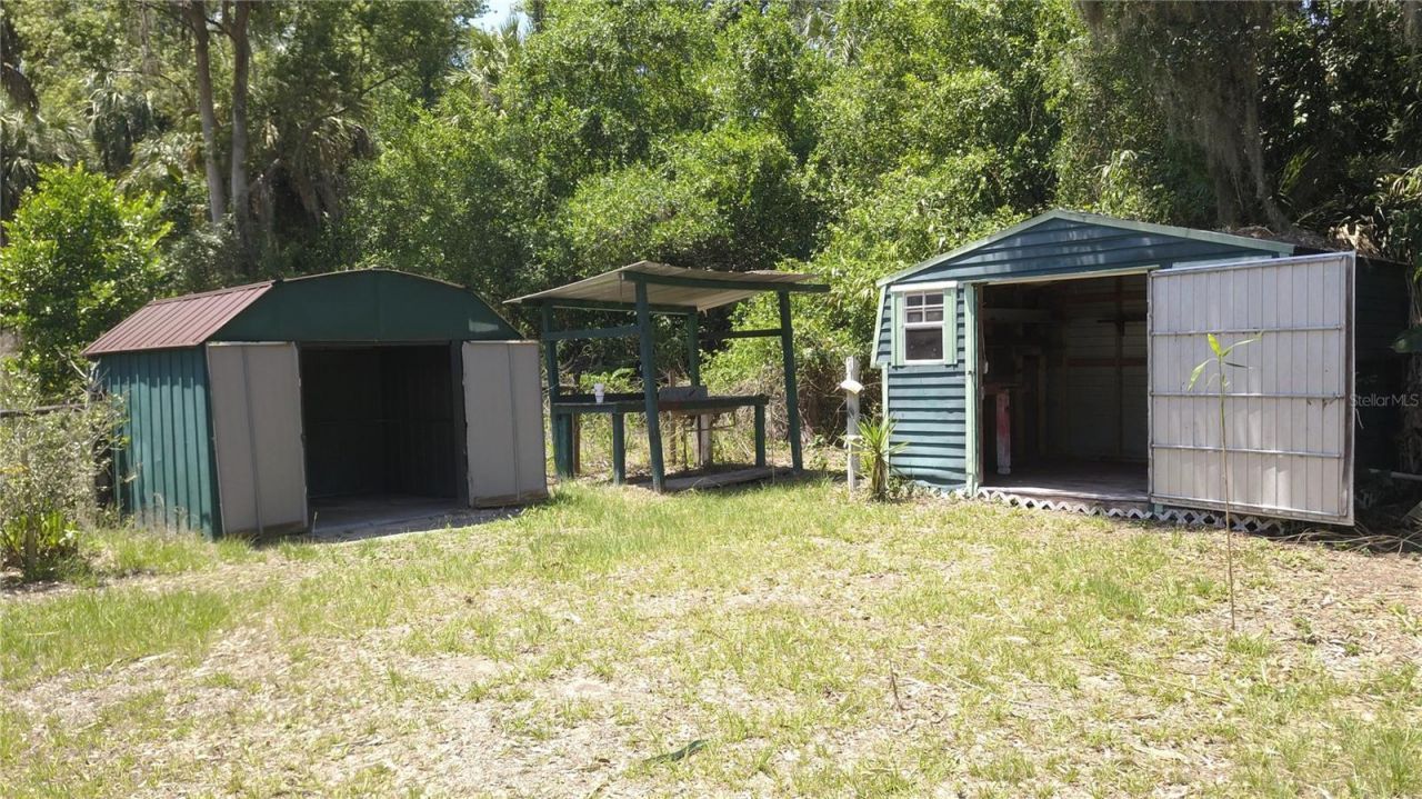 11291 SE 202nd Lane , Inglis, FL 34449 Photo