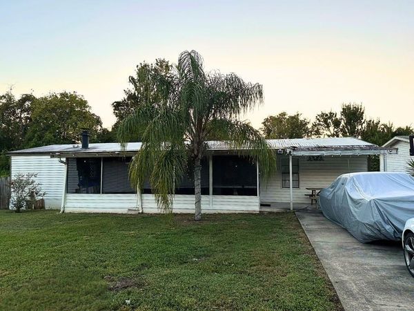 17049 BAY AVENUE , MONTVERDE, FL 34756