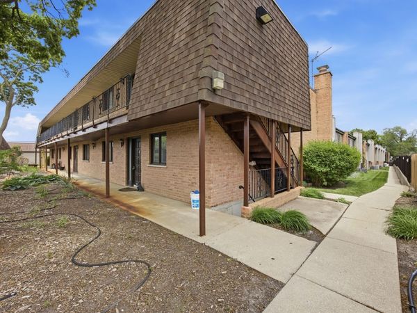 520 E Main Street, Unit 1C, Barrington, IL 60010