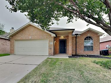 12252 Shadow Wood Trail, Fort Worth, TX 76028