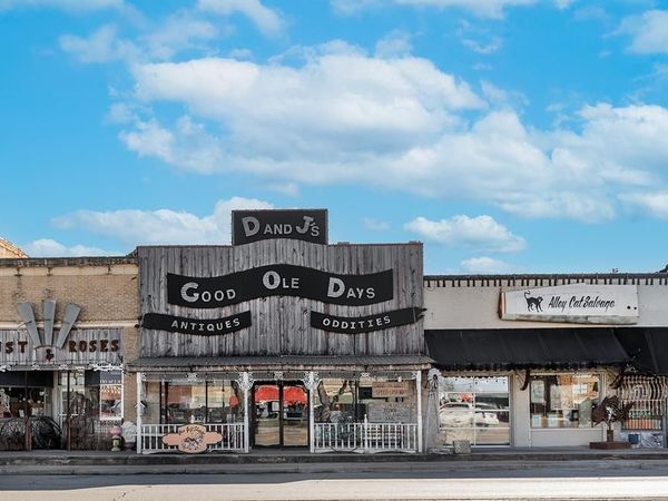 107, 109, 115 W Commerce Street , Brady, TX 76825