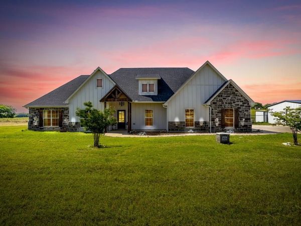 1024 Monarch Court, Poolville, TX 76487