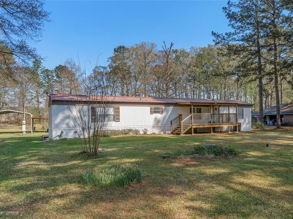 230 E cloverleaf Drive , Haughton, LA 71037