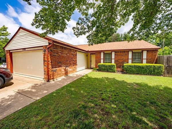 7308 Levitt Court , Watauga, TX 76148