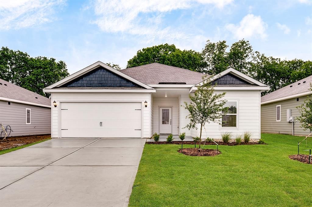 200 Southgate Drive, Terrell, TX 75160 Main Photo