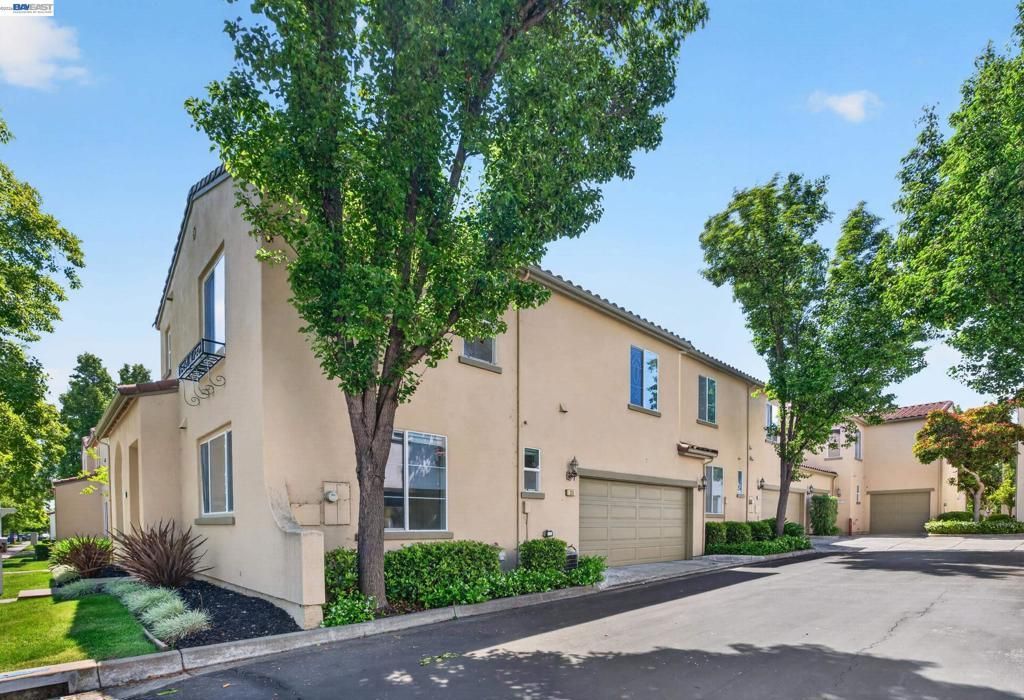 2011 Cedarwood Loop, San Ramon, CA 94582 Main Photo