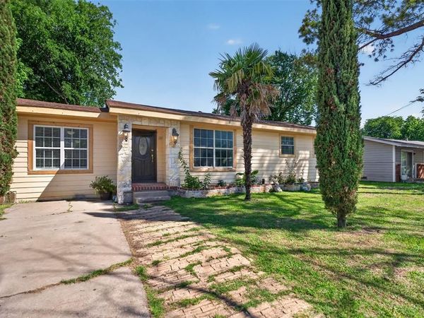 604 Graham Street, Cleburne, TX 76033