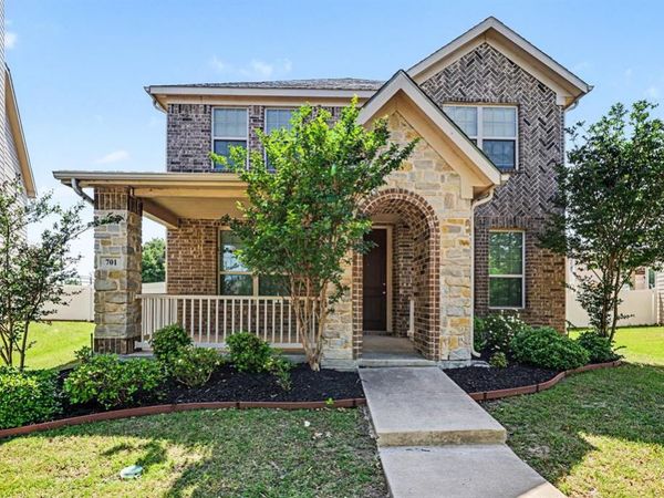 701 Whitemarsh Drive, Aubrey, TX 76227