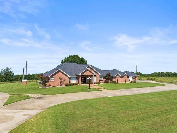 3673 County Road 4550 , Mount Pleasant, TX 75455