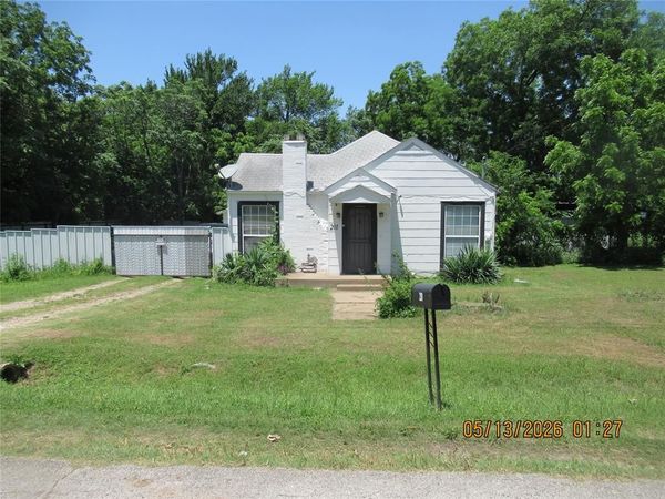 201 E Dallas Street , Hutchins, TX 75141