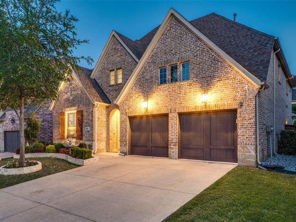 321 Park Hill Lane , Grapevine, TX 76051