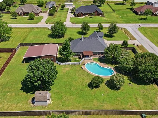 2900 Aston Meadows Drive, Haslet, TX 76052