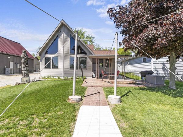 2400 E Schram Avenue, Columbia City, IN 46725
