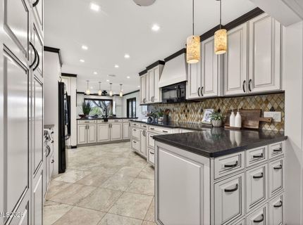 2000 Manzanita Lane, Reno, NV 89509 Photo