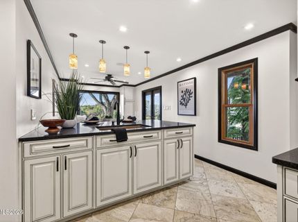 2000 Manzanita Lane, Reno, NV 89509 Photo