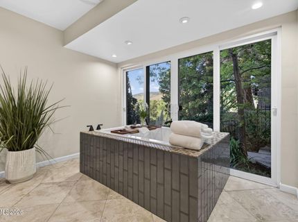 2000 Manzanita Lane, Reno, NV 89509 Photo