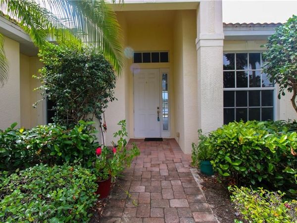 3927 Aurora CT , NAPLES, FL 34116