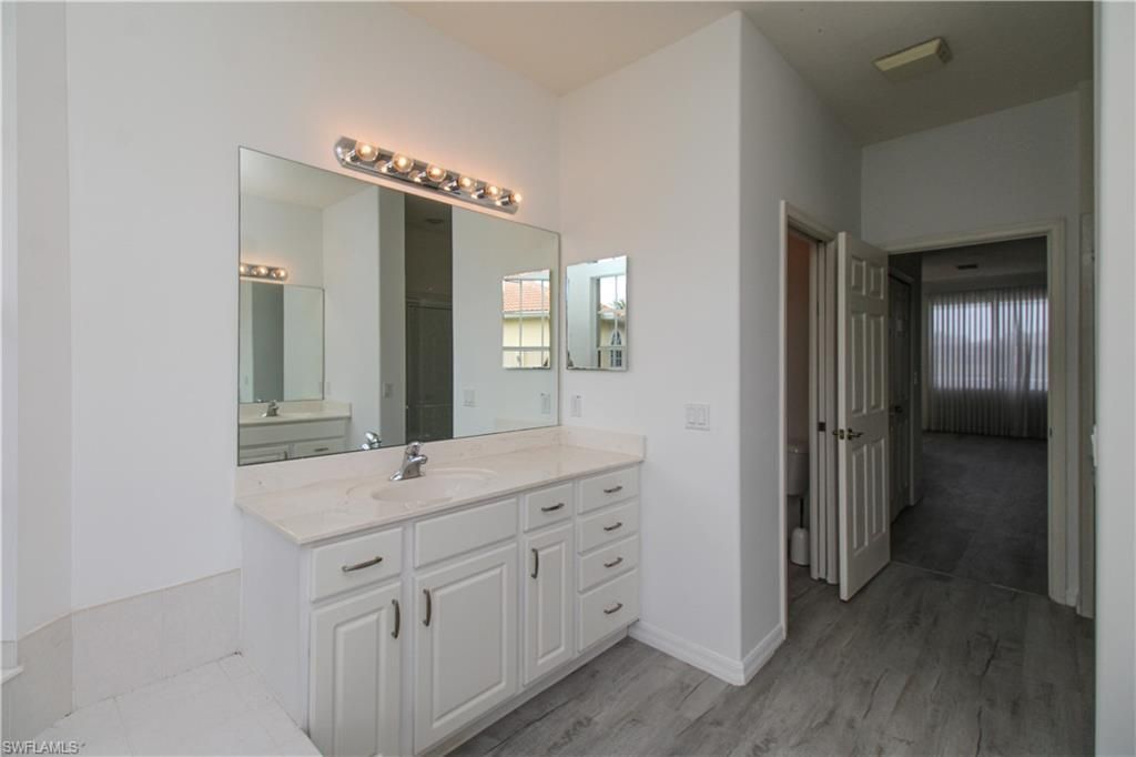 3927 Aurora Ct, Naples, FL 34116 Photo