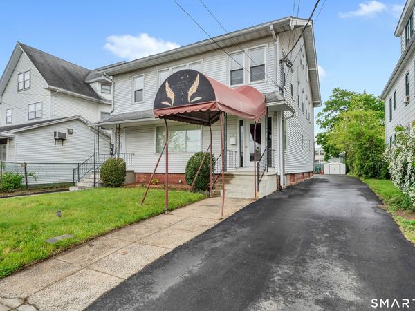 1428 Dixwell , Hamden, CT 06514