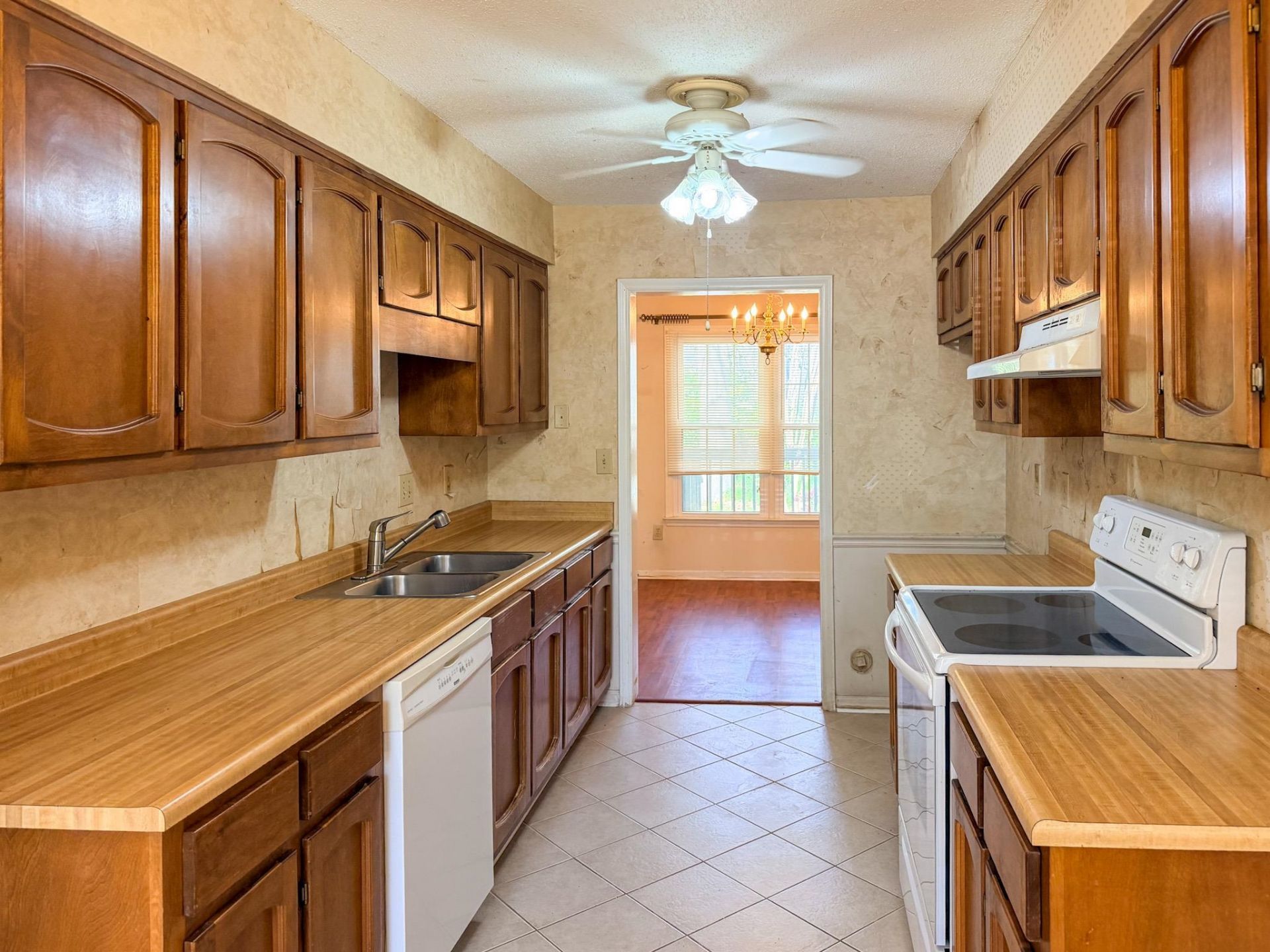 309 Tradd St.  Photo 3