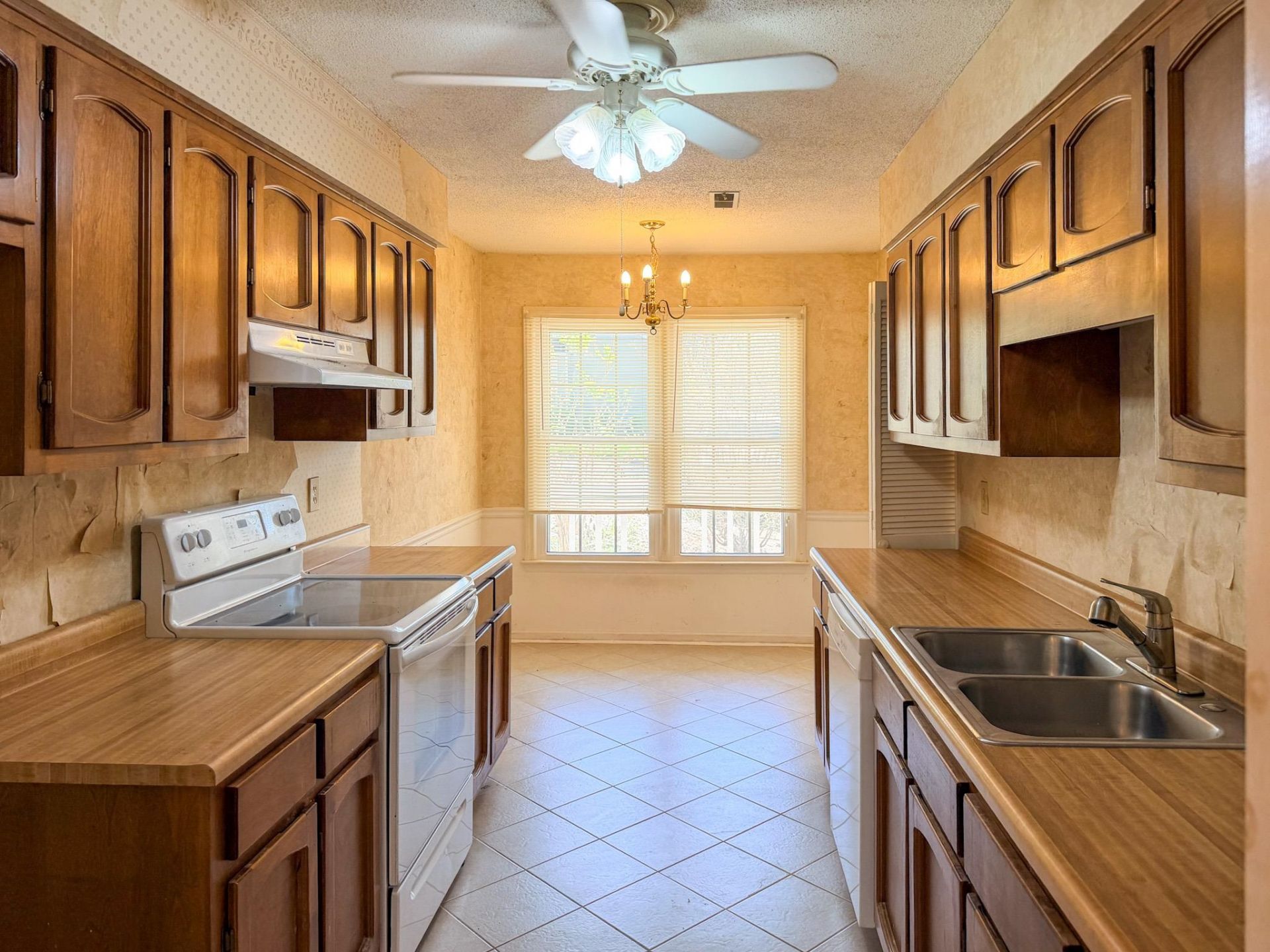 309 Tradd St.  Photo 4