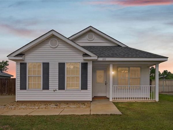 852 Hamilton Bridges Drive W, Mobile, AL 36695