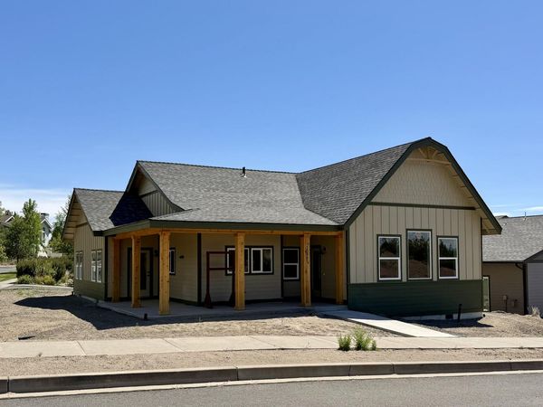 1077 SE Fescue Lane, Madras, OR 97741