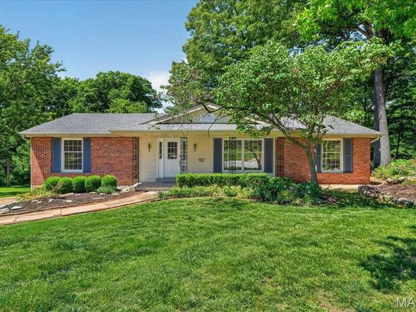 331 Wildforest Drive , Ballwin, MO 63011