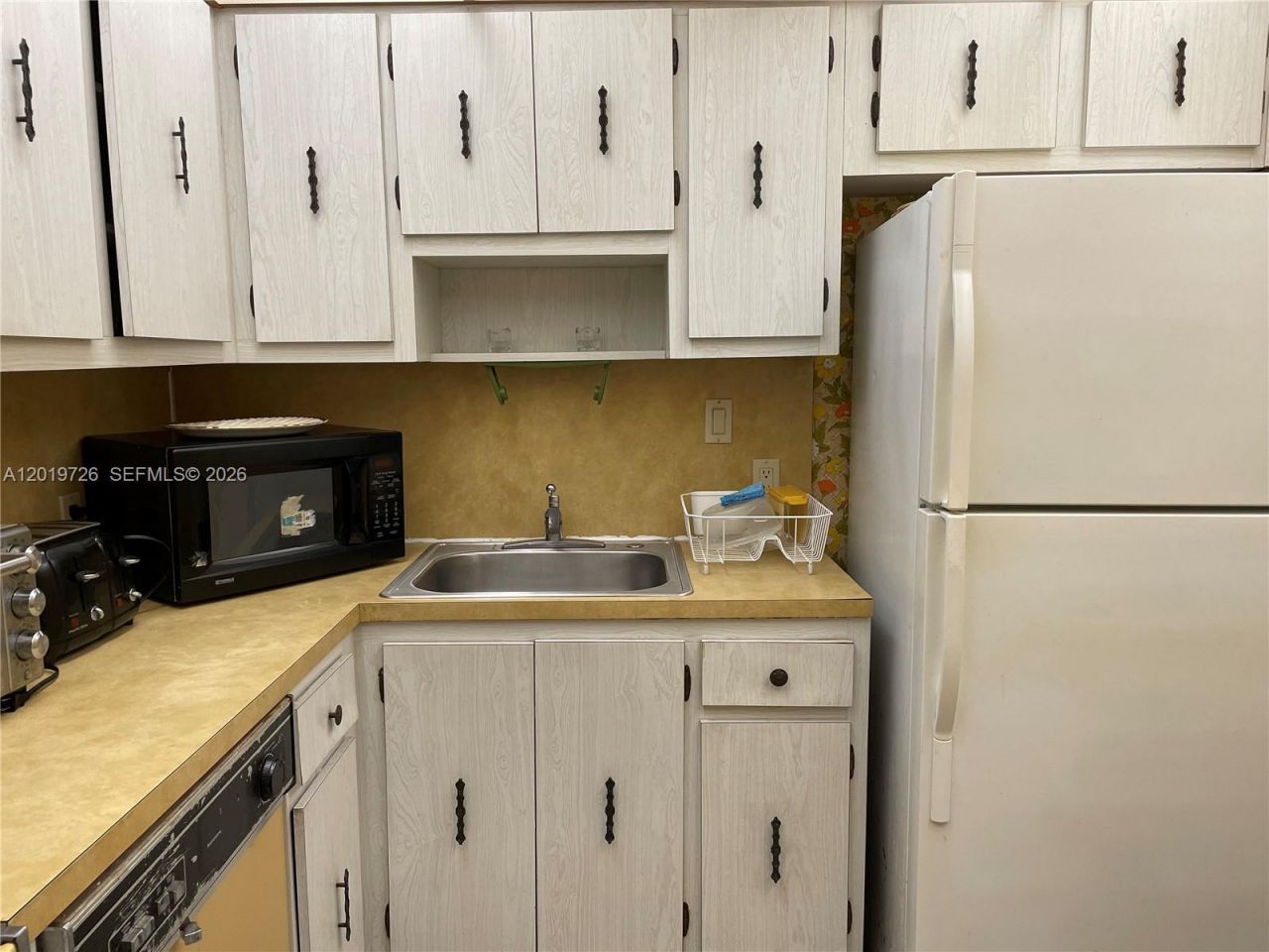 100 Bayview Dr , Unit 1012, Sunny Isles Beach, FL 33160 Photo