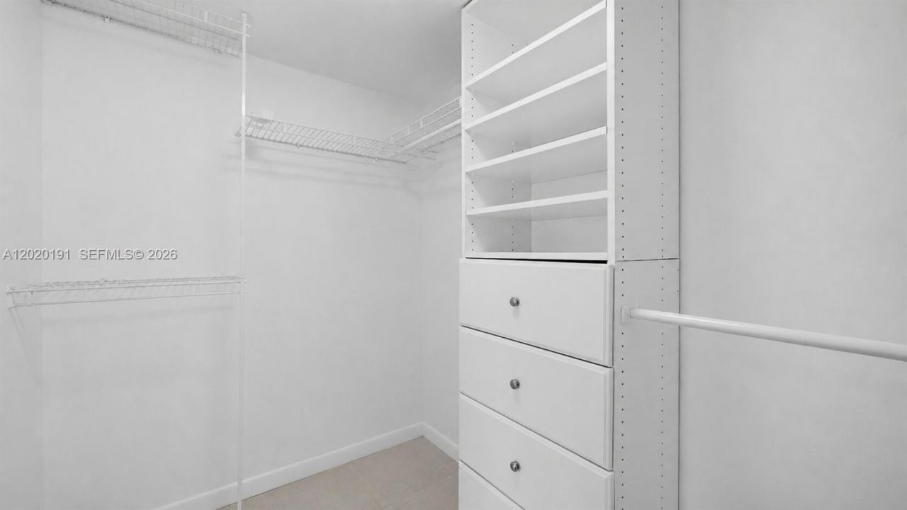 20301 W Country Club Dr , Unit 1126, Aventura, FL 33180 Photo
