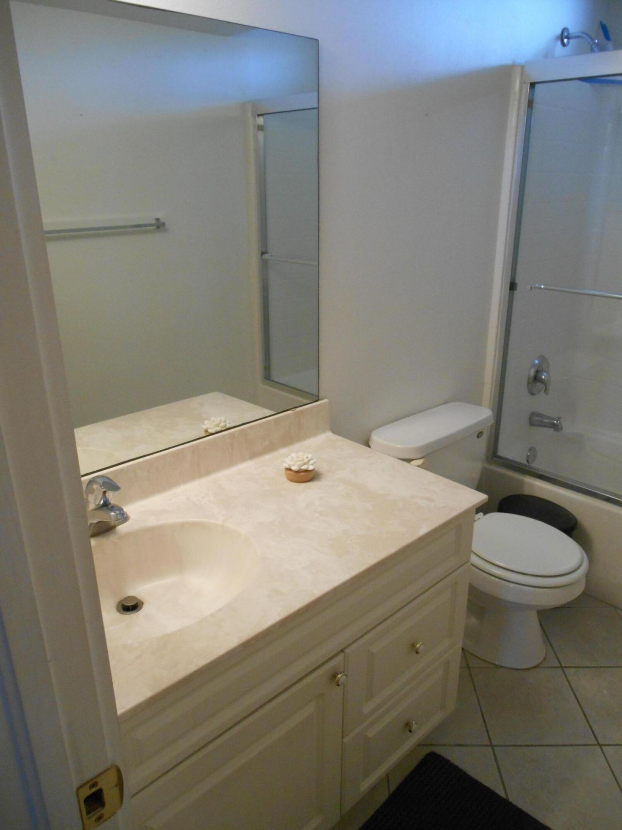 2615 NE 1st Court, Unit 410, Boynton Beach, FL 33435 Photo