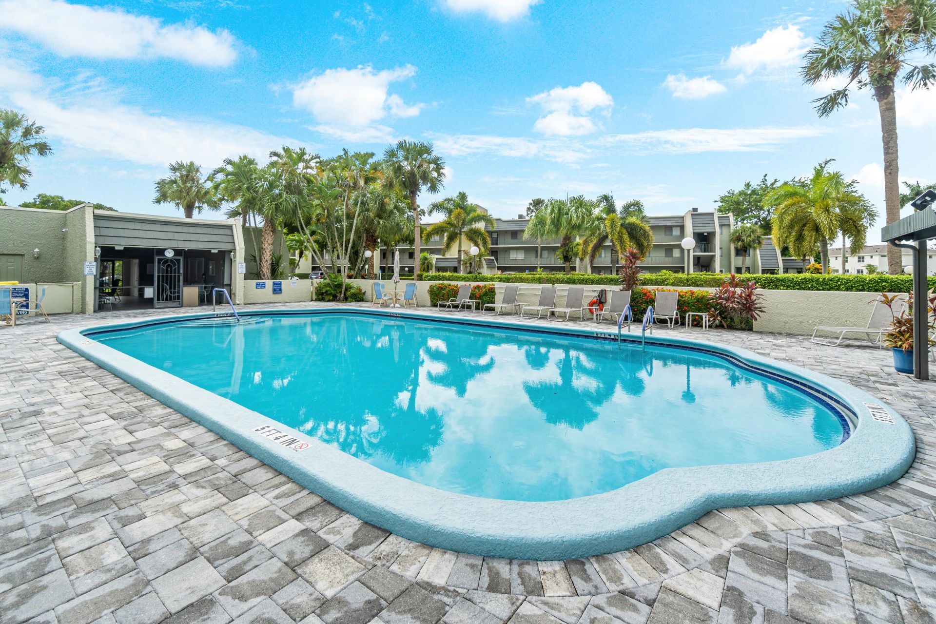 2615 NE 1st Court, Unit 410, Boynton Beach, FL 33435 Photo
