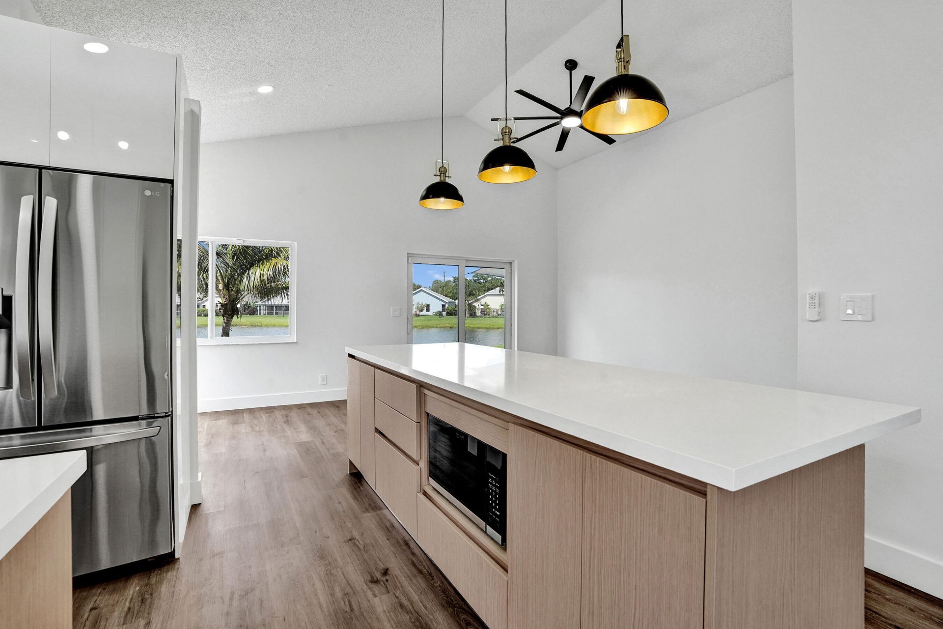 8865 Lake Park Circle S, Davie, FL 33328 Photo