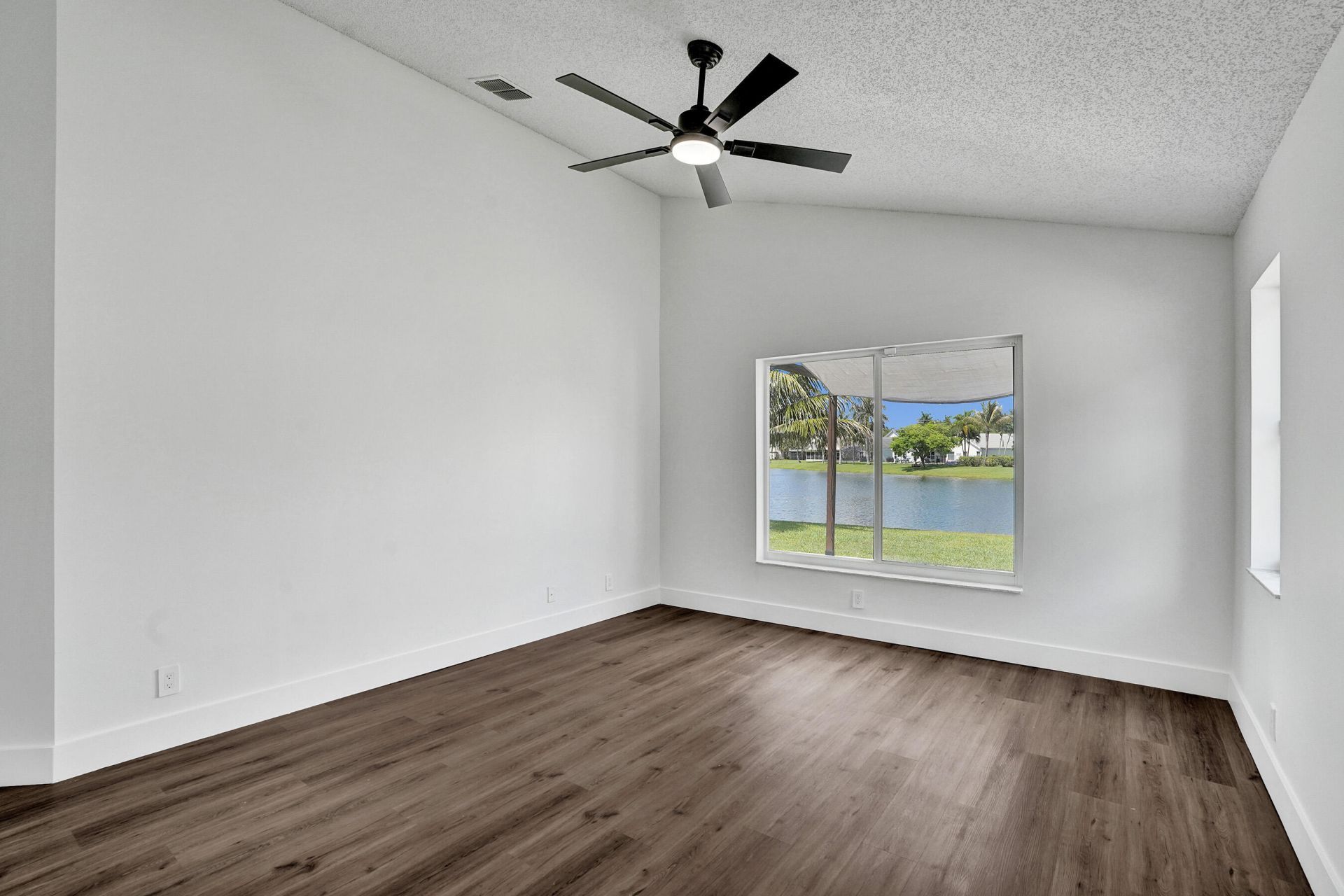 8865 Lake Park Circle S, Davie, FL 33328 Photo